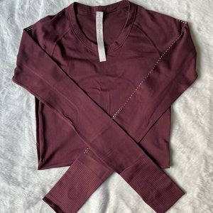 Lululemon top